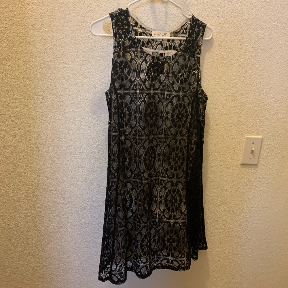 Simply Noelle Black Lace with White Lining Back Cut Outs  Dress   Size S/M